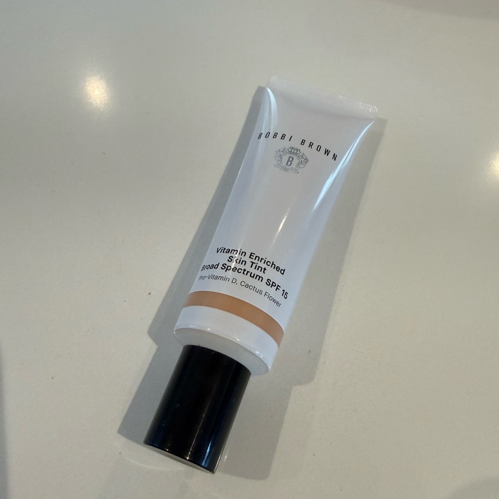 Bobbi Brown Skin Tint Tube - White with Black Cap